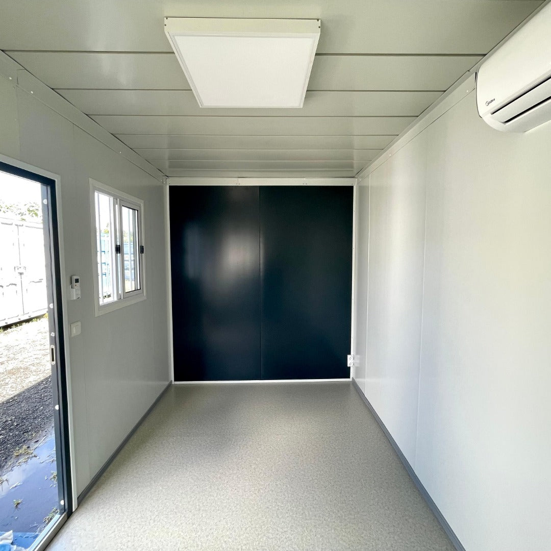 Modulares Büro 15 m² mit Sanitärbereich und Klimaanlage