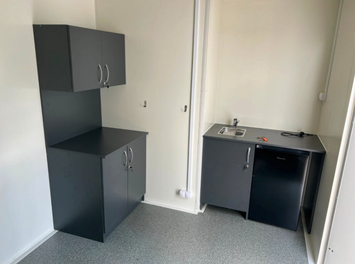 Remorque de bureau de 6,00 m avec kitchenette et WC
