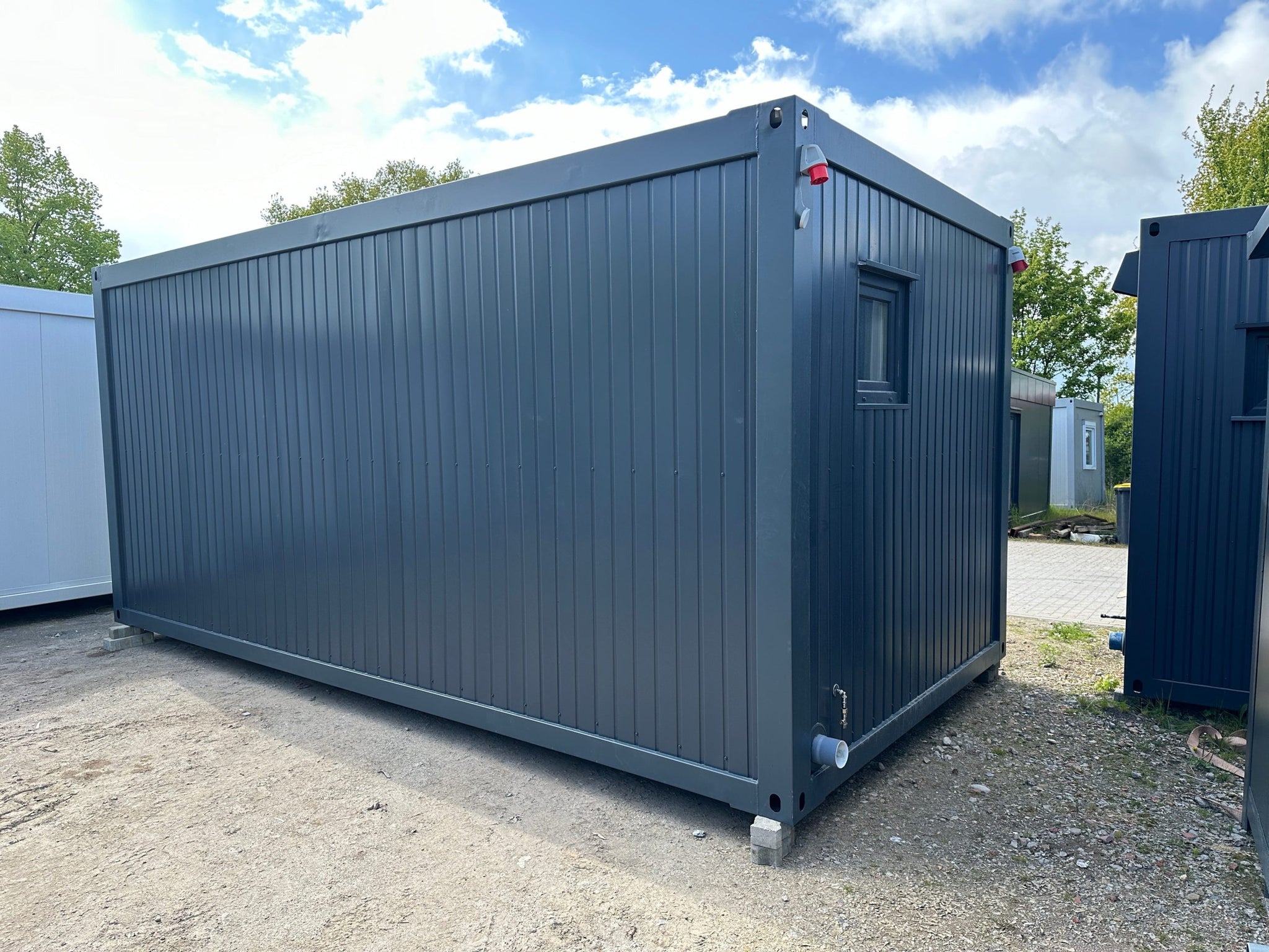 Container abitativo 6,00 × 3,00 m – Con cucina, bagno e doccia