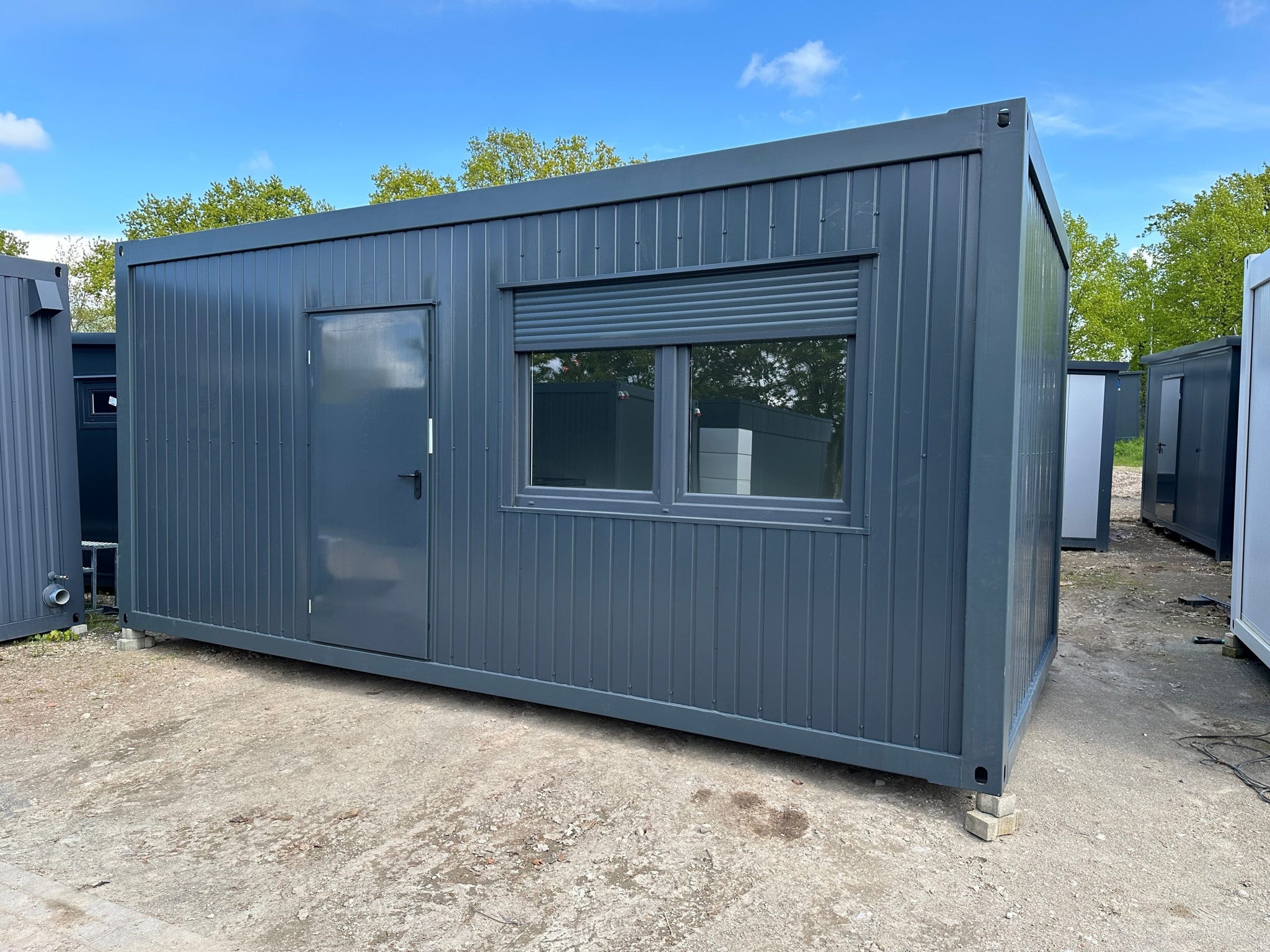 Container abitativo 6,00 × 3,00 m – Con cucina, bagno e doccia