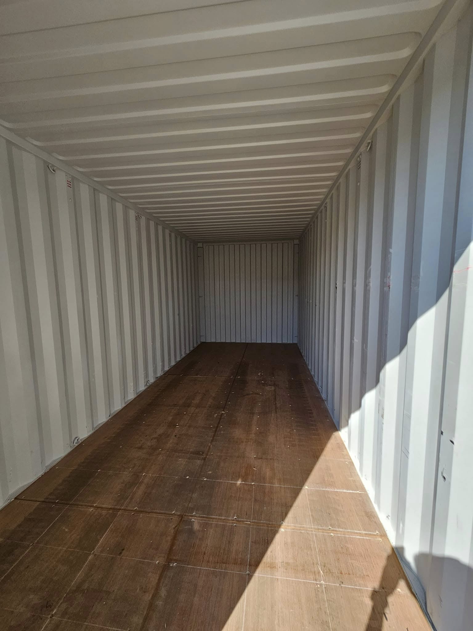 Bellissimo container nuovo da 20 piedi in RAL 3001 (rosso)