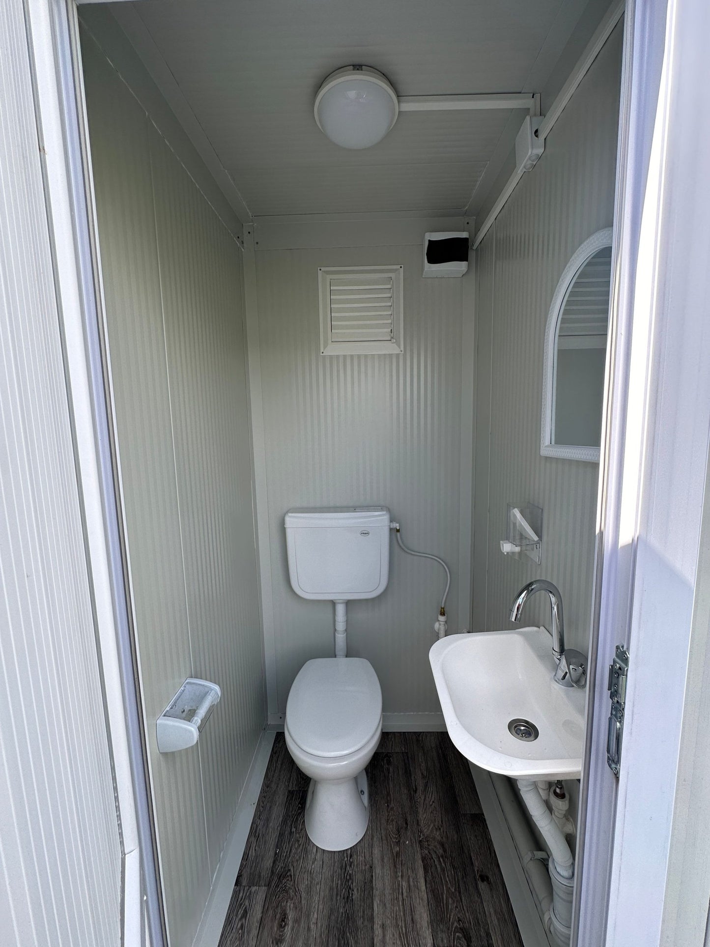 Container servizi igienici WC doppio 2,20 × 1,30 m