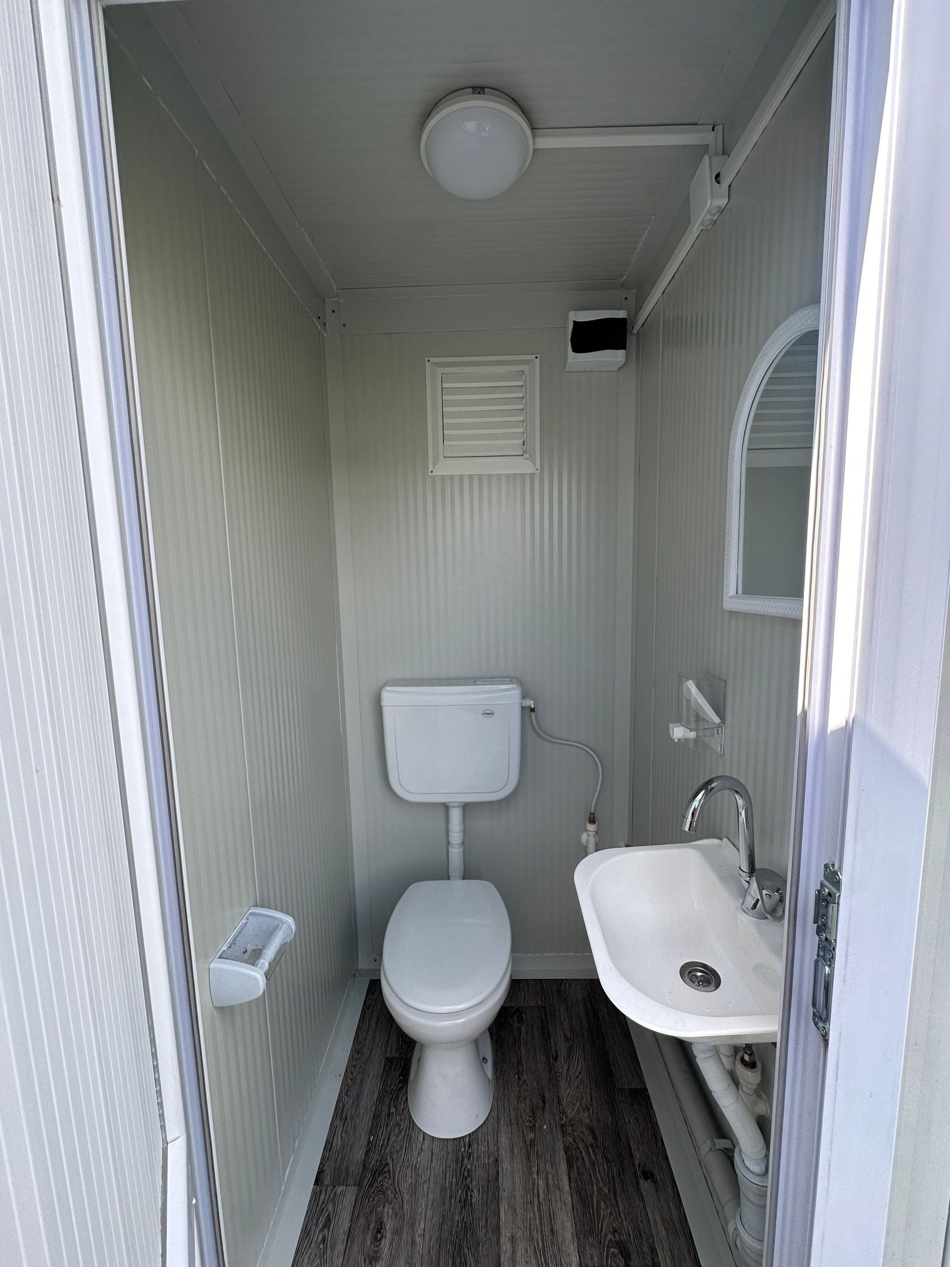 Container servizi igienici WC doppio 2,20 × 1,30 m