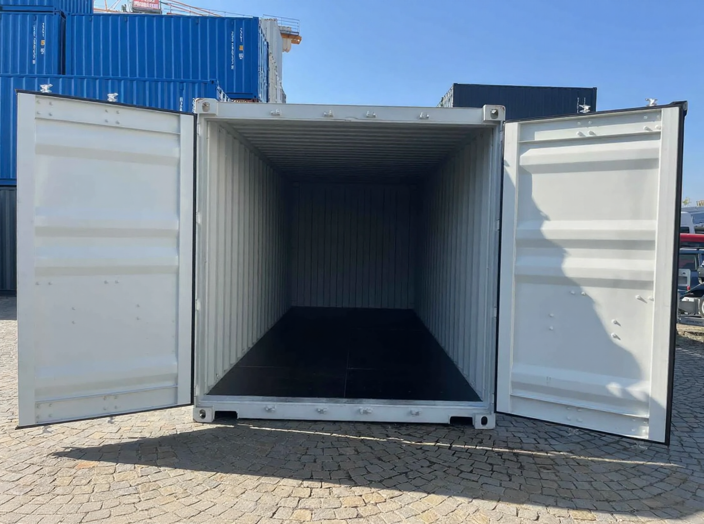 Nouveau conteneur 20 pieds – Robuste et polyvalent (RAL 7035)