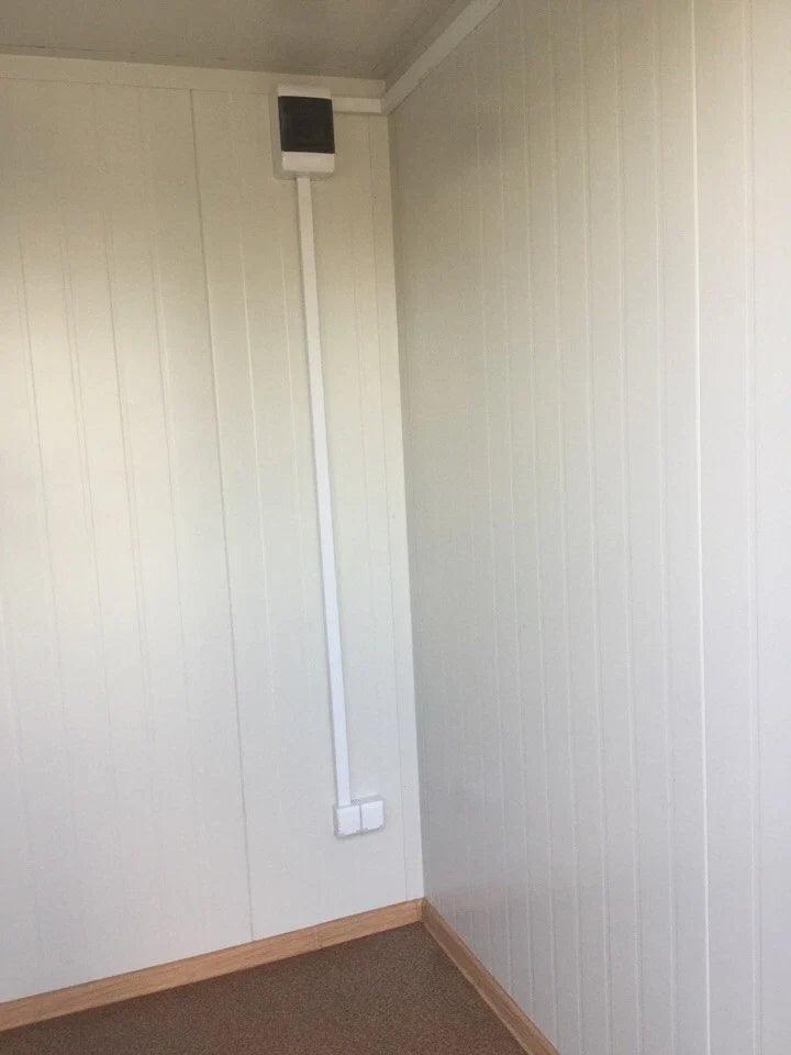 Nouveau conteneur de bureau 4×2,4 m – Cabine de sécurité / Contrôle d'accès – 9,6 m²