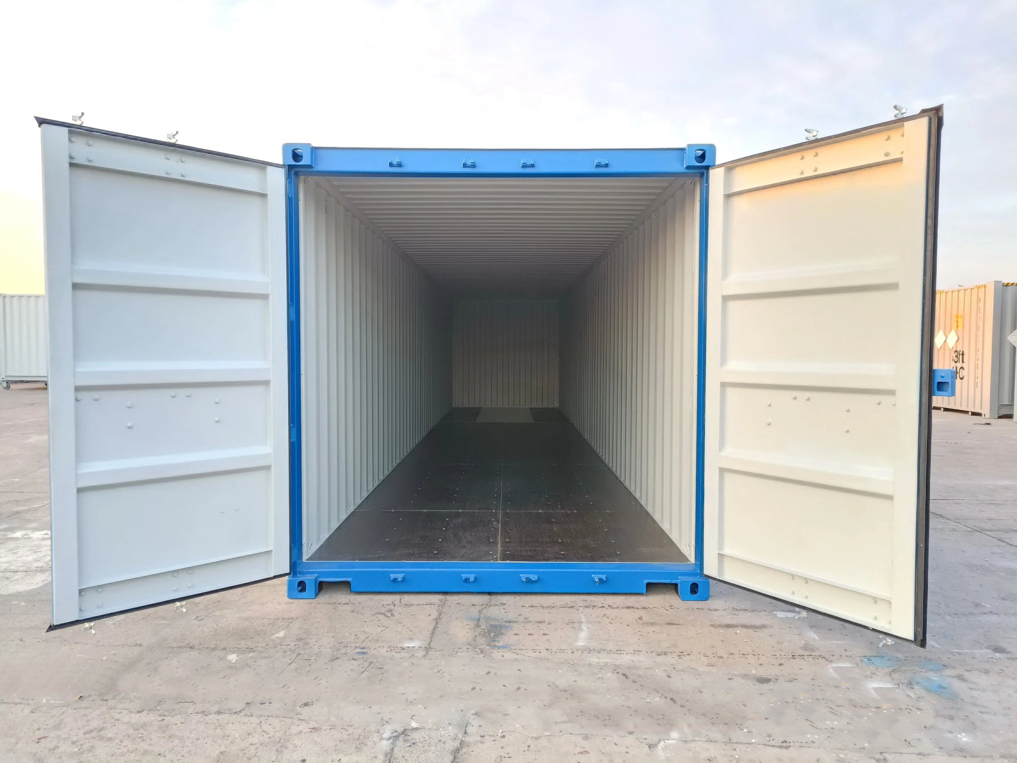 Conteneur 40' DC – Certifié ISO et livrable rapidement